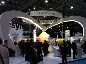 Stand sur mesure Stand sur mesure pour vous démarquer / Source Photopin