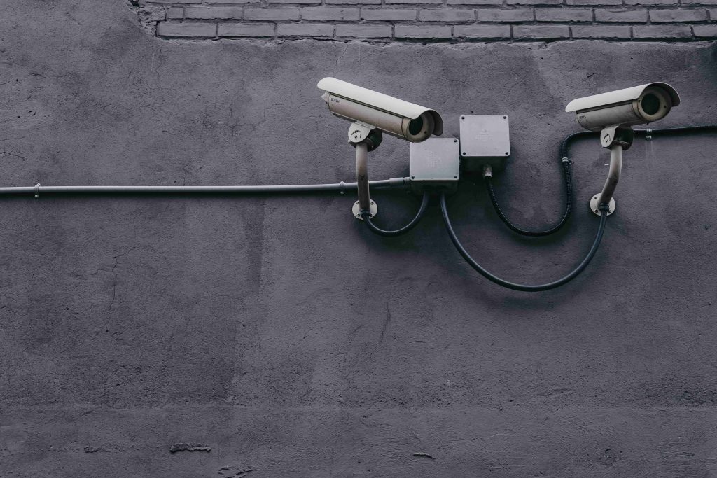 Où et comment installer des caméras de surveillance en entreprise